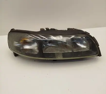Volvo V70 Headlight/headlamp 8662922 89006877