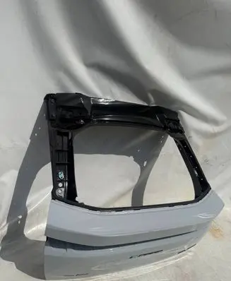 Peugeot 3008 III Tailgate/trunk/boot lid 9839958180 9843299980