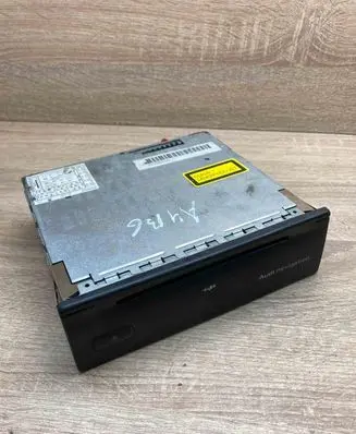 Audi A4 S4 B6 8E 8H Navigation unit CD/DVD player 4B0919887E 7612002007 8618842290