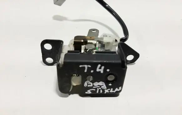 Honda CR-V Tailgate window lock/catch/latch 