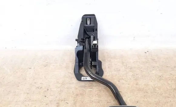 BMW X3 G01 Brake pedal 6874285