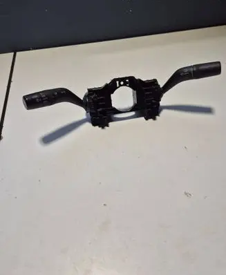 Mazda 3 Indicator stalk C58HT132