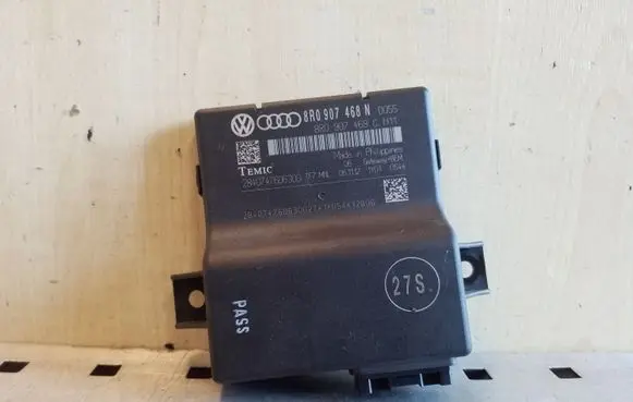 Audi A5 Sportback 8TA Gateway control module 8R0907468C