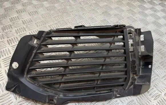 Peugeot 3008 II Front bumper lower grill 9810870377