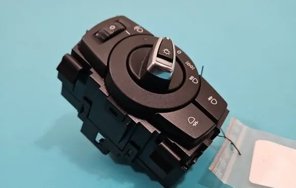 Light switch