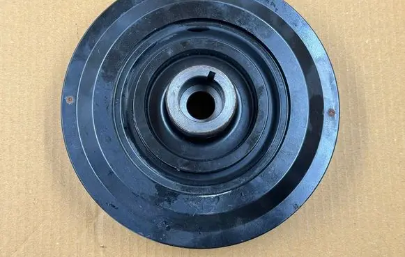 BMW M5 F90 Crankshaft pulley 7852253