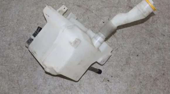 Subaru Outback Windshield washer fluid reservoir/tank 10020953
