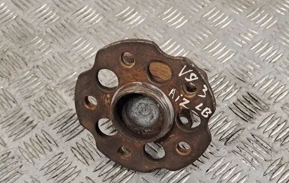 Toyota Verso Rear wheel hub 424500F020