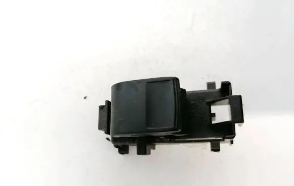 Toyota Yaris Electric window control switch 1928296 829-2v75