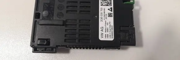 Volkswagen Taigo USB socket connector 2G6035700