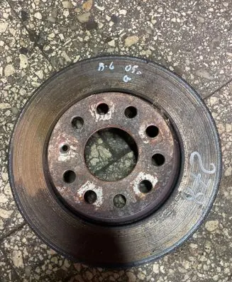 Volkswagen PASSAT B6 Rear brake disc