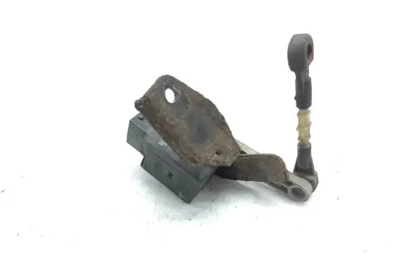 Headlight/headlamp level sensor