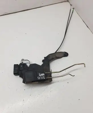 Toyota RAV 4 (XA20) Front door lock 2133M5E2609
