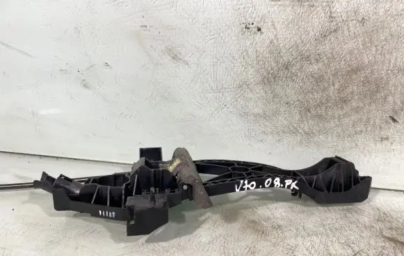 Volvo V70 Front door exterior handle/bracket 30784203