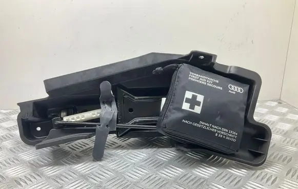 Audi Q3 8U Lift Jack 5N0011031E 8U0011215D