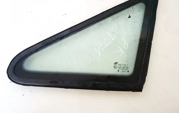 Ford Galaxy Front triangle window/glass 