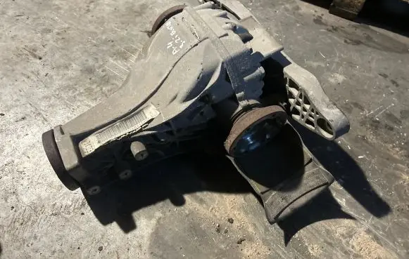 Audi A4 S4 B7 8E 8H Rear differential 8E0599287K 3K03