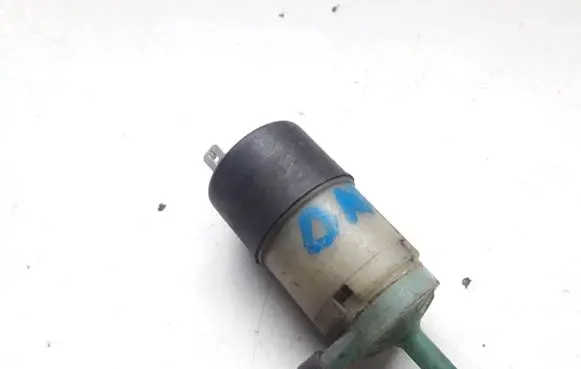 Opel Omega B1 Windscreen/windshield washer pump