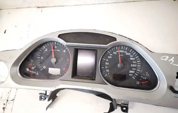 Audi A6 S6 C6 4F Speedometer (instrument cluster) 5550007301
