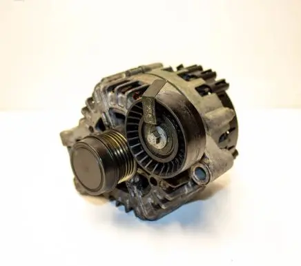Volvo V60 Generator/alternator 31345236