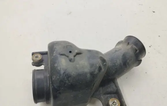 Honda CR-V Air intake duct part ATP153