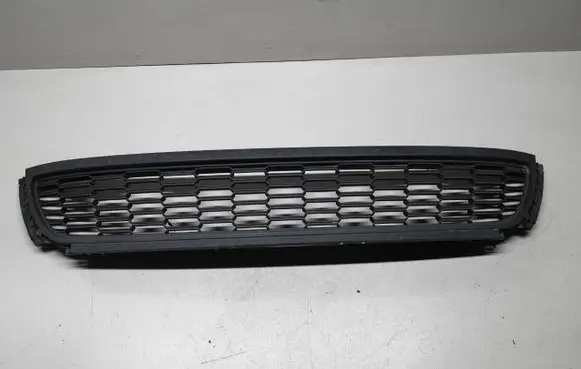 Seat Toledo IV (NH) Front bumper lower grill 6R0853677A 5239702