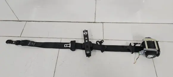 Volvo S60 Front seatbelt 39818843 624085000 16032017