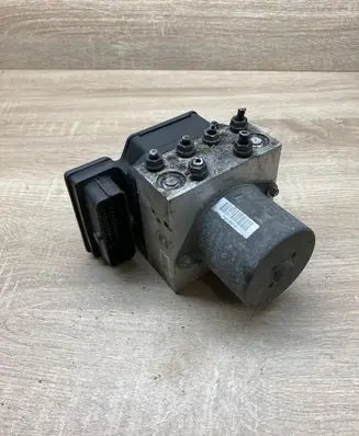 Volkswagen PASSAT B7 ABS Pump 3AA614109AC 17618943A
