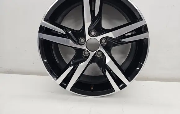 Volvo XC40 R18 alloy rim 32327352 SP32327352