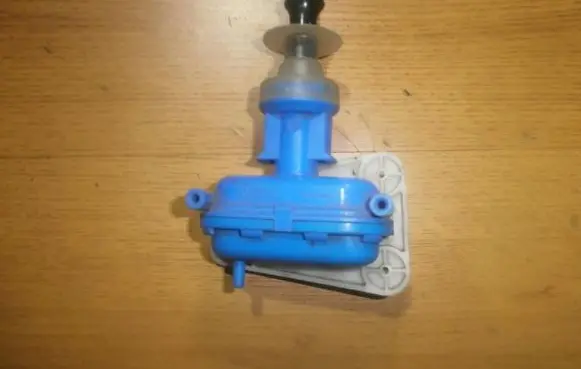Audi 100 200 5000 C3 Central locking vacuum pump 893862153d