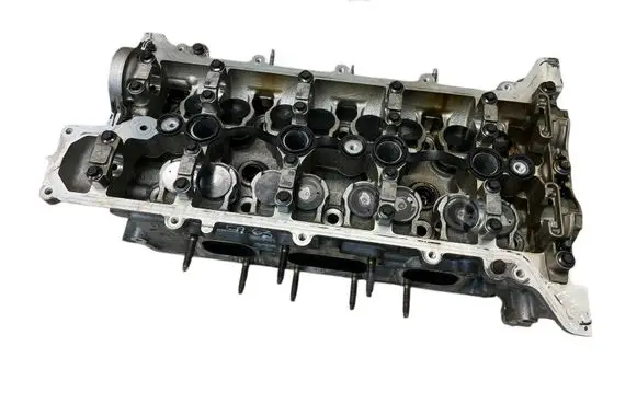 Nissan Qashqai Engine head 110425271R