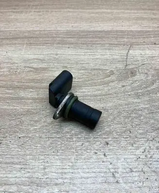 BMW X3 E83 Crankshaft position sensor 1709616 2459805
