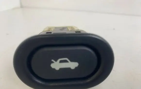 Saab 9-5 Tailgate opening switch 4733440 156796