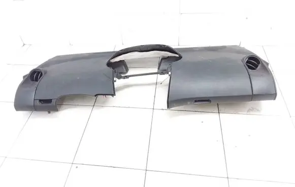 Toyota Yaris Dashboard 553020D010 BAMPT11070
