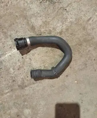 BMW 5 E60 E61 Engine coolant pipe/hose 6917699