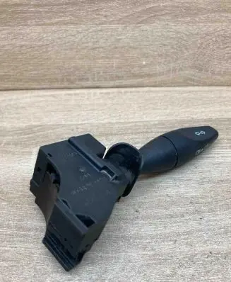 Ford Focus Indicator stalk 98AG13335AD