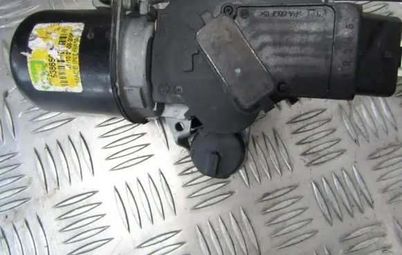 Toyota Aygo AB10 Wiper motor