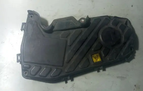 Opel Zafira B Timing belt guard (cover) 55187752 C0DST3808