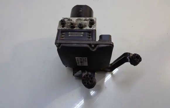 BMW X5 E70 ABS Pump 6785266 6785270