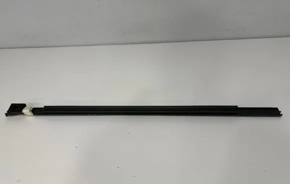 Toyota Sienna XL40 IV Rubber seal rear door window/glass 