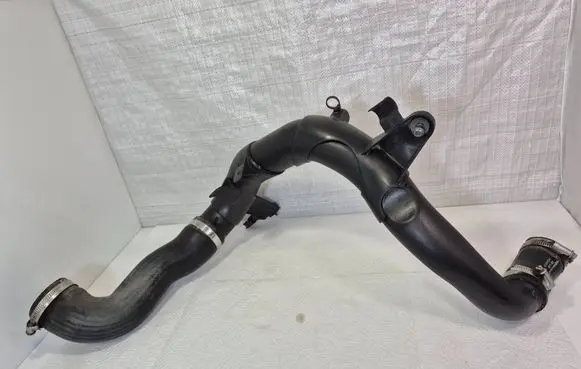 Skoda Octavia Mk3 (5E) Intercooler hose/pipe 5Q0145840