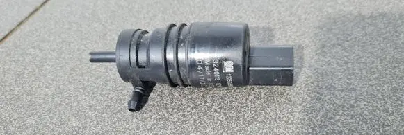 Chevrolet Captiva Windscreen/windshield washer pump
