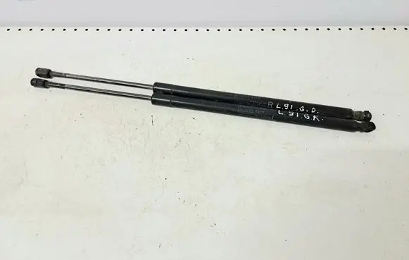 Honda CR-V Tailgate/trunk strut/damper