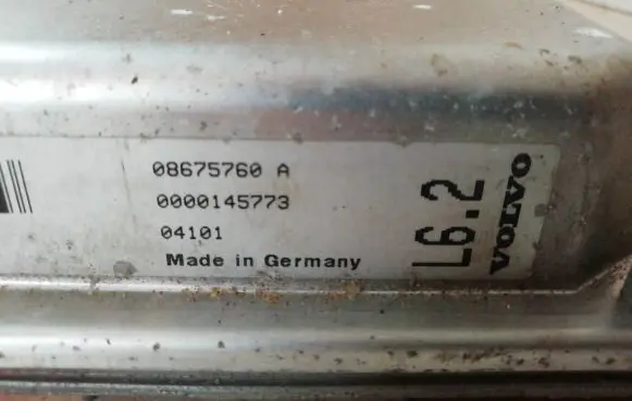Volvo V70 Engine control unit/module 0261207712 1195 1039S00000