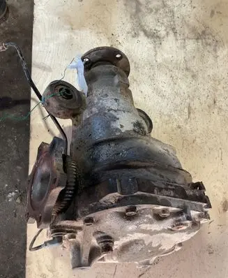 Nissan Pathfinder R51 Rear differential