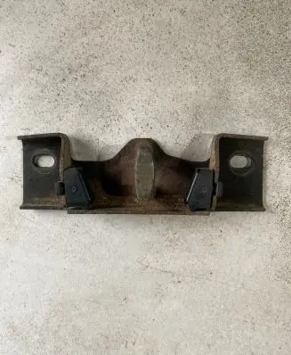 Loading door lock