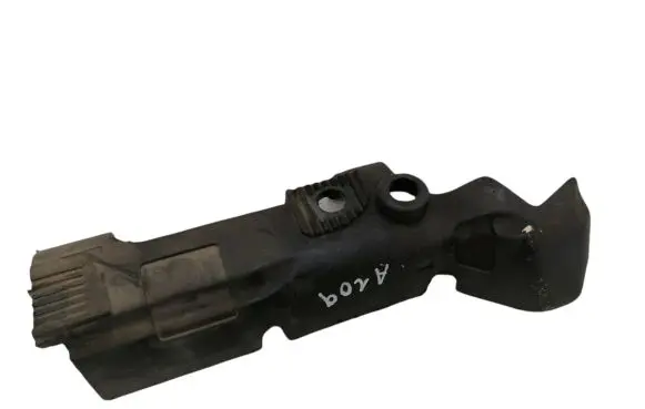 Toyota Yaris Other engine bay part NOCODE