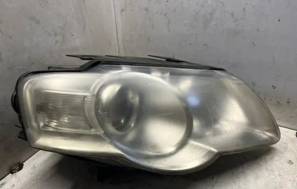 Volkswagen PASSAT B6 Headlight/headlamp 3C0941006Q