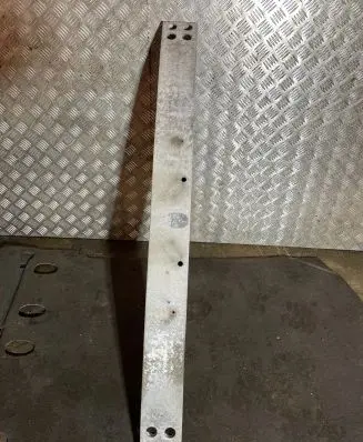 Toyota Corolla Verso E121 Front bumper cross member