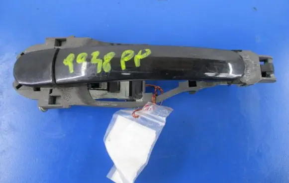 Seat Ibiza III (6L) Front door exterior handle 3B0837885